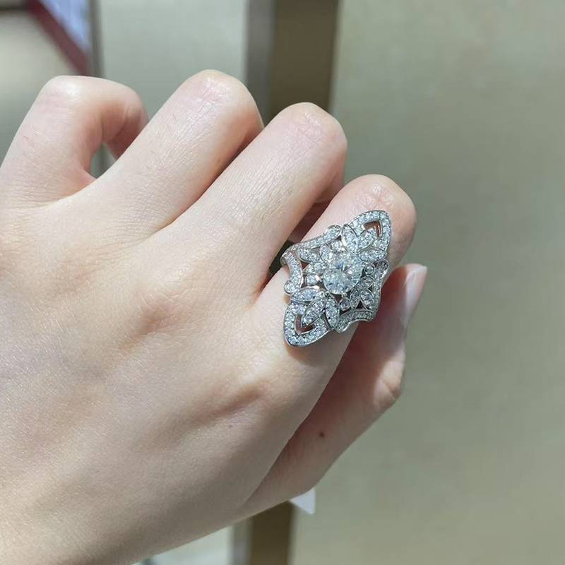 Exaggerated Personalized Flower Women's Ring S925 Silver Plated Platinum Customized Selection Main Stone Moissanite Diamond 1.5ct/Secondary Stone High Carbon Diamond